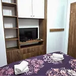 Apartment 1 Bedroom Stunning In *
